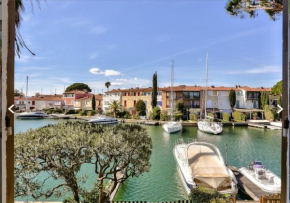 Maison du Bonheur w private 12x4m mooring